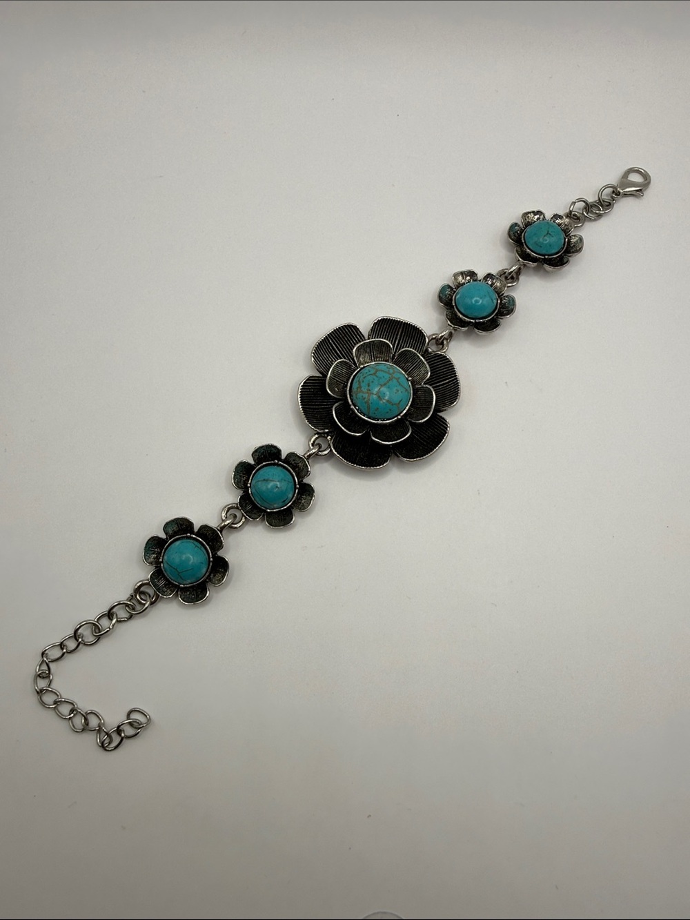 Vintage Southwestern Silver Tone Turquoise Blue Flower Bangle Cuff Bracelet